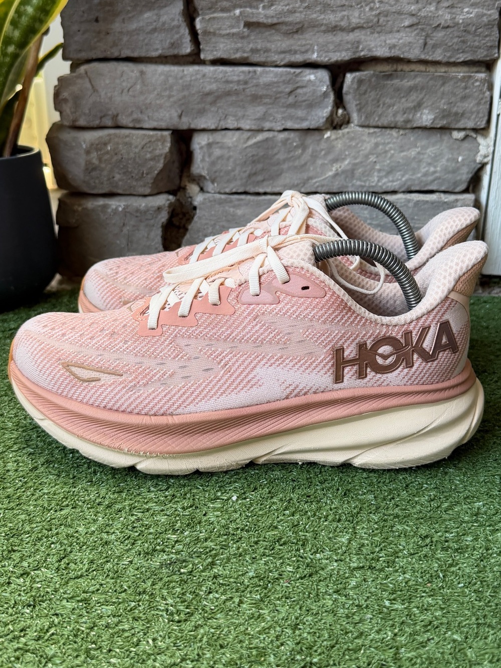 Hoka One One Clifton 9 Sandstone Cream Womens Sneakers